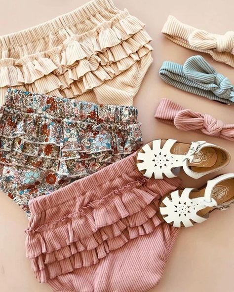 @therainandrainbowsshop on Instagram: “Ruffled Bloomer Shorts The perfect, simple staple to your daughters closet this spring!” Ruffled Baby Bloomers, Ruffle Bloomers, Ruffle Cake, Baby Girl Shorts, Baby Boutique Clothing, Baby Bloomers, Baby Shorts, Under Dress, Elastic Waist Shorts