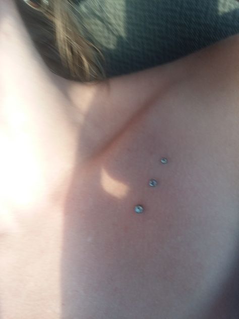 Dermals on Collar Bone Collar Bone Dermal Piercings, Collar Bone Piercing Dermals, Collar Bone Piercing, Bone Piercing, Dermal Piercing, Collar Bone, Piercings And Tattoos, Say What, Bones