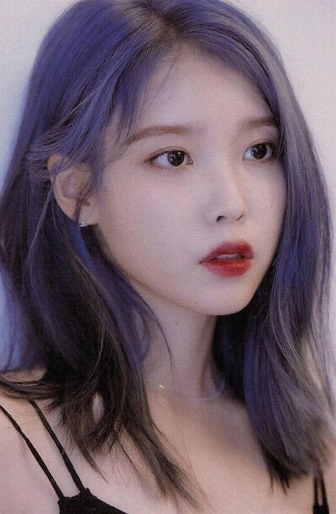 iu pics on Twitter: "hii, this a new pics account dedicated to lee jieun, don't forget to support my account  #IU #아이유… " Iu Short Hair, Kpop Hair Color, Iu Pics, Short Blue Hair, Iu Hair, Peekaboo Hair, Chica Cool, Hair Mistakes, Lee Jieun