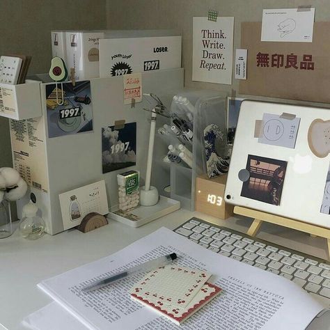 Korean Study Aesthetic, Korean Study, Study Desk Decor, Study Corner, Study Decor, Desk Inspiration, Dekorasi Kamar Tidur, Study Room Decor, Study Aesthetic