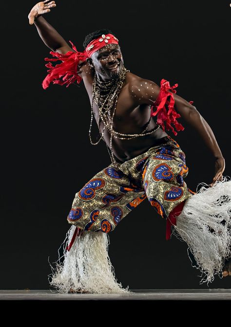 African Dance Costumes, Carribean Dance, Afro Dancing, African Dance Art, Afro Beats Aesthetic, Africa Dance, African Dancers, Afro Dance, Cultural Dance