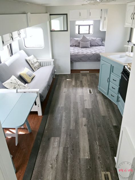 Paint Rv, Glamper Camper, Camper Kitchen, Camper Trailer Remodel, Camping Diy, Wallpaper Luxury, Rv Travel Trailers, Diy Camper Remodel, Rv Makeover