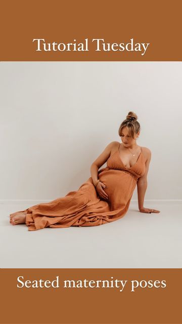 Sit Down Maternity Photos, Maternity Photography Poses Sitting, Maternity Chair Poses, Flattering Maternity Poses, Sitting Down Maternity Poses, Seated Maternity Poses, Maternity Photography Sitting, Maternity Sitting Poses, Sitting Maternity Poses