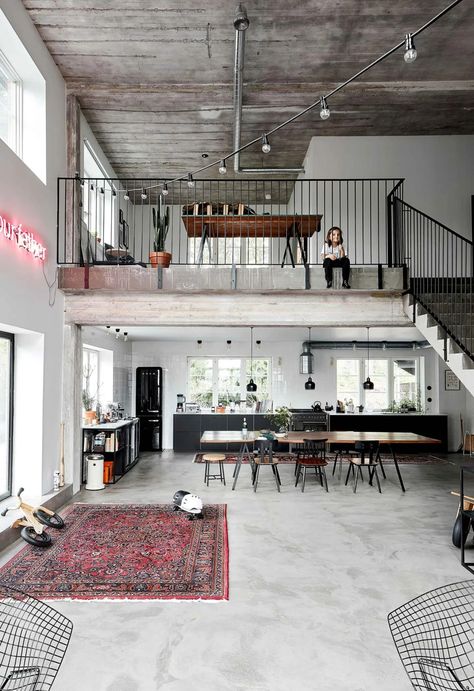 A ski factory's industrial chic loft home conversion Loft With Glass Wall, Loft Designs For Small Spaces, Loft Apartment Design Ideas, Warehouse Interior Design Industrial, Industrial Loft Apartment Warehouse Living, Minimalist Loft Apartment, Loft House Interior, Industrial Loft Apartment, Loft Warehouse