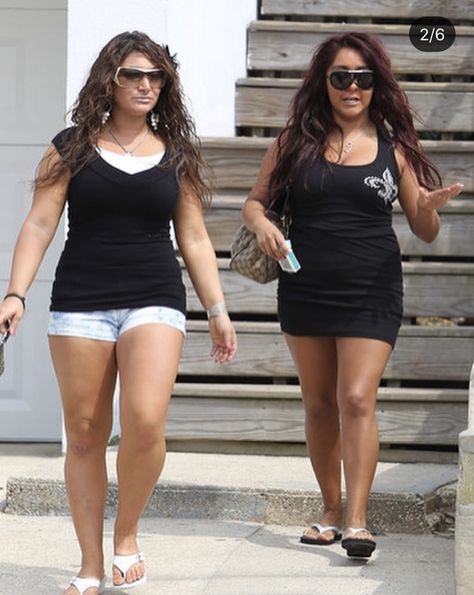 Jersey Shore Meatballs, Deena And Snooki, Snooki And Deena, Jersey Shore Club Outfits, Jwoww Hair, Deena Jersey Shore, 2010s Outfits, 2000s Princess, Y2k Miami