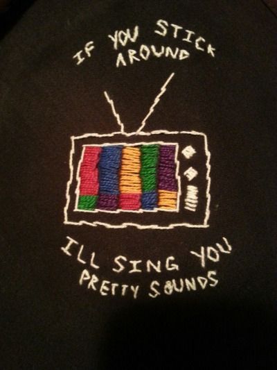 Clothes Embroidery Diy, 자수 디자인, One Pilots, Embroidery Inspiration, Green Day, Diy Embroidery, Twenty One Pilots, Embroidery Projects, Embroidery Art