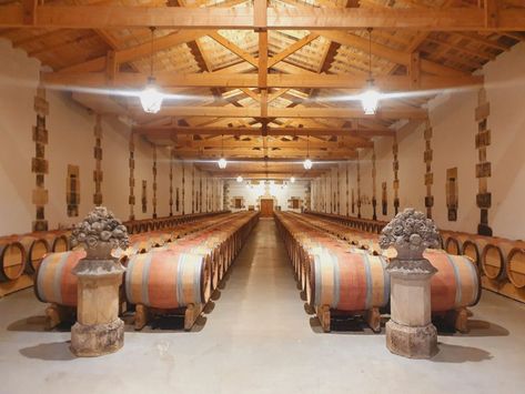 Discover Bordeaux wineries – Open Doors in the Bordeaux wine region Chateau Latour, Spring Wine, Sweet White Wine, Wine Tasting Events, Bordeaux Wine, Wine Event, St Emilion, Wine Festival, Open Doors