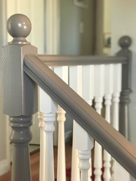 Grey Banister, Painted Banister, Painted Stair Railings, Stair Railing Makeover, Diy Stair Railing, Stairs Makeover Ideas, Stairs Renovation, Stair Spindles, Painted Staircases