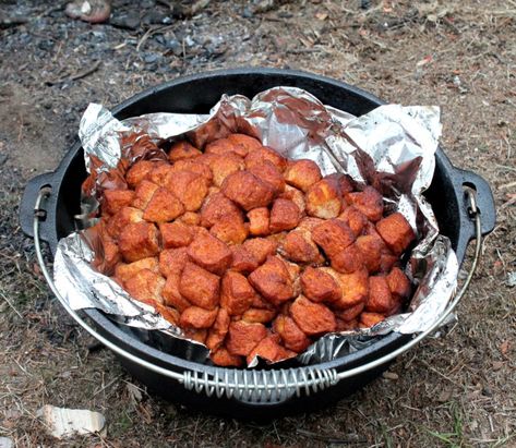 Camping Desserts Dutch Oven, Campfire Monkey Bread, Dutch Oven Desserts, Eggless Brownie Recipe, Campfire Dinners, Oven Food, Campfire Desserts, Blueberry Dump Cakes, Best Camping Meals