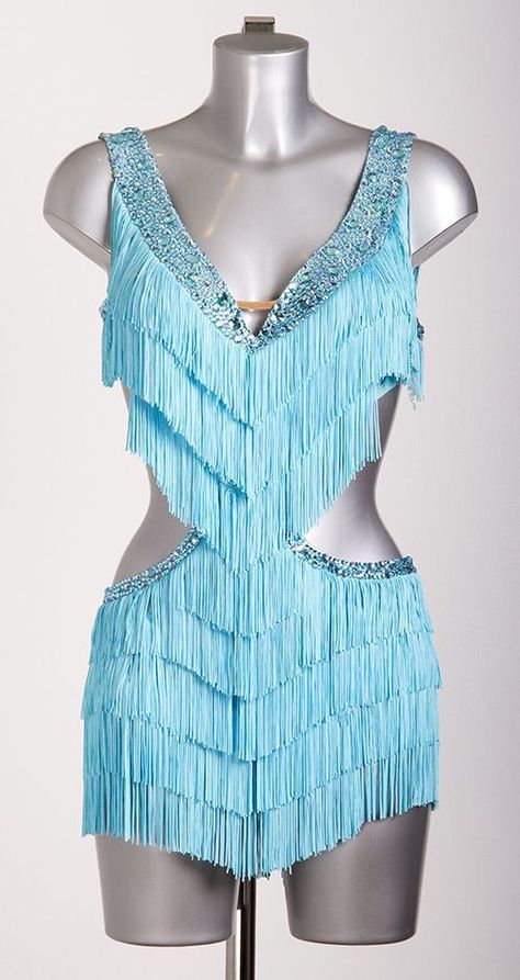 Fringe Latin dance dress. Lingerie Petite, Ballroom Dance Outfits, Dancesport Costume, Salsa Costume, Style Année 20, Cute Dance Costumes, Latin Costume, Dancesport Dresses, Ballroom Costumes