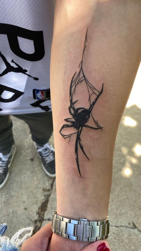 Cool Forearm Tattoos Men, Spider Tattoo Arm, Small Tattoo Sleeve, Spider Tattoo Men, Animal Tattoo Designs, Tattoo Spider, Men Tattoo Ideas, Tattoo Art Design, Tattoo Designs Unique