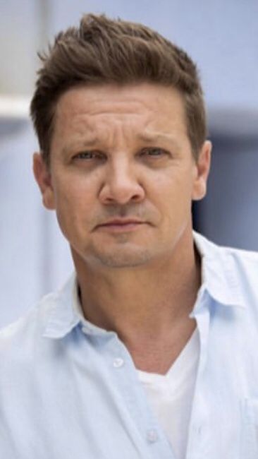 Jeremy Renner Haircut, Jeremy Lee, Jeremy Renner, Hawkeye, Ex Husbands, Prince Charming, American Actors, Fun Stuff, Avengers