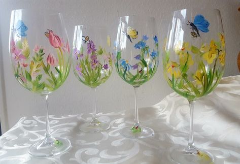 Hand Blown Wine Glasses, Painted Glassware, Personalised Glasses, Hand Painted Wine Glasses, Personalized Wine Glass, Summer Wines, Wine Set, Painted Wine Glasses, Diy Wine