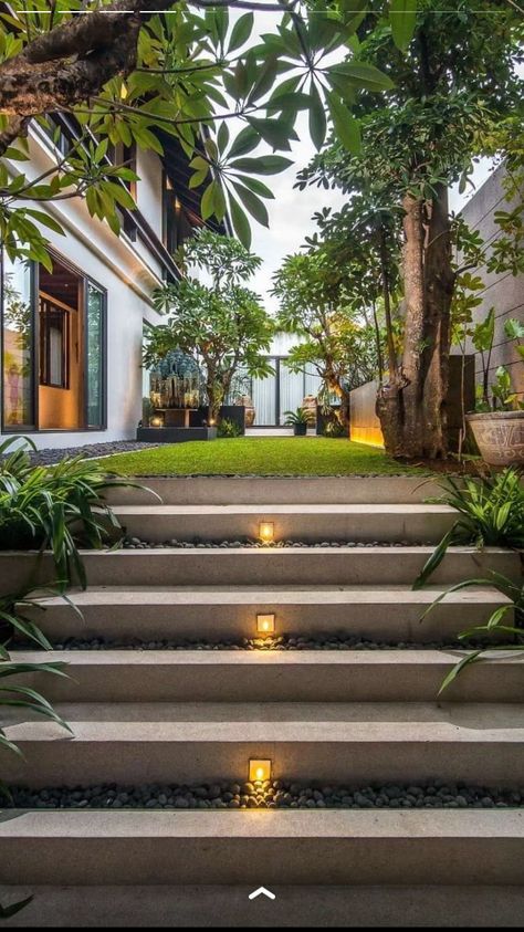 Bali Style Home, Modern Tropical House, Tropical House Design, Bali House, Exterior Design Ideas, House Design Pictures, House Arch Design, House Exterior Design, Home Garden Design