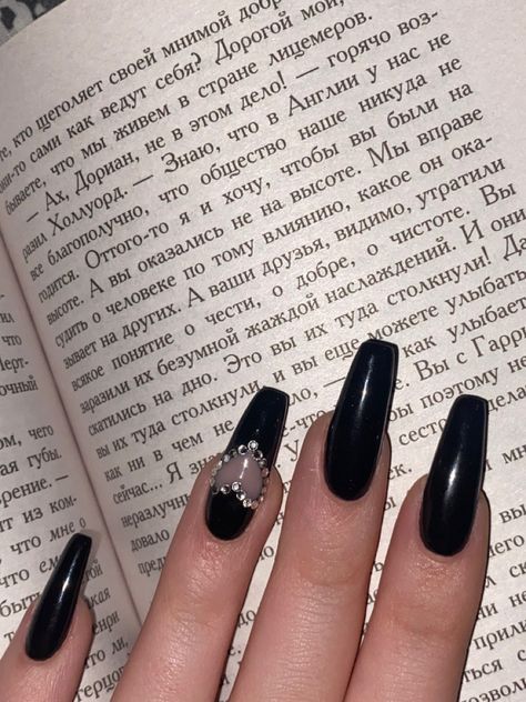 Black Heart Nails, 2023 Prom, Goth Nails, Minimalist Nails, Heart Nails, Dodge Challenger, Black Heart, Cute Nails, Nail Inspo