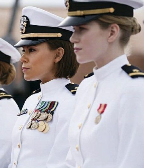 Navy Uniform Aesthetic, Female Navy Officer, Pilot Character, Female Sailor, Police Video, Future Military, Romans 8 37, Women Soldiers, Female Military