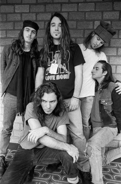 Rock History in Pictures on Twitter: "Pearl Jam photographed in 1992. by Paul Bergen.… " Eddie Vetter, Mookie Blaylock, Jeff Ament, Marcus Mumford, Pearl Jam Eddie Vedder, New Orleans Jazz, Adam Clayton, Grunge Guys, Cannes Lions