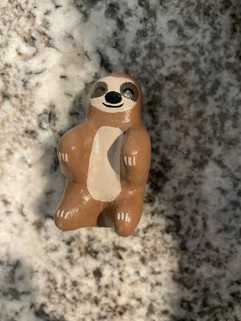 Clay Sloth, Clay Making, How To Make Clay, Dry Clay, Air Dry Clay, Cute Jewelry, Sloth, Clay Crafts, Hobbies