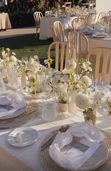 Soft White Wedding Aesthetic, Clean Girl Wedding Aesthetic, Aesthetic Wedding Table Decor, Contemporary Wedding Ceremony, Whimsical Neutral Wedding, Spring Flower Centerpieces Wedding, White Floral Bud Vase Wedding, Square Cocktail Table Wedding, Organic Wedding Aesthetic