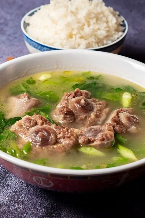 Hawaiian Oxtail Soup Recipe, Ox Tail Soup Recipe, Oxtail Recipes Easy, Korean Recipe, Oxtail Soup, Hawaiian Recipes, Oxtail Recipes, Hawaiian Dishes, Soup Dish