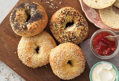 Breakfast Classic, Bagel Toppings, Best Bagels, Recipes Bread, King Food, Bagel Recipe, Dough Ingredients, Malted Milk, King Arthur Flour