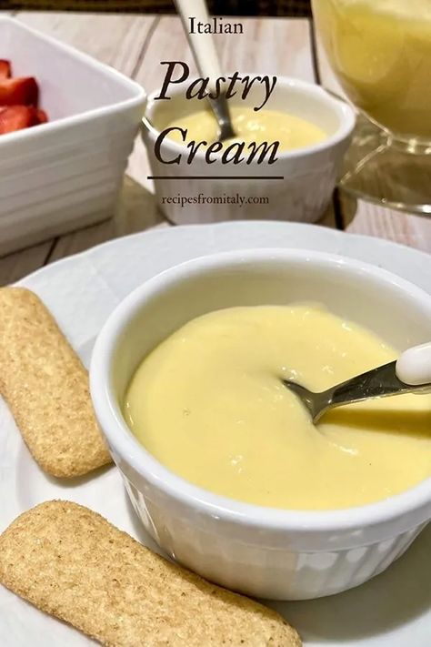 Italian Pastry Cream Recipe, Italian Crema, Desserts Layered, Italian Pastry Cream, Filled Croissants, Recipes From Italy, Pastry Cream Recipe, Layered Cakes, Italian Pastry