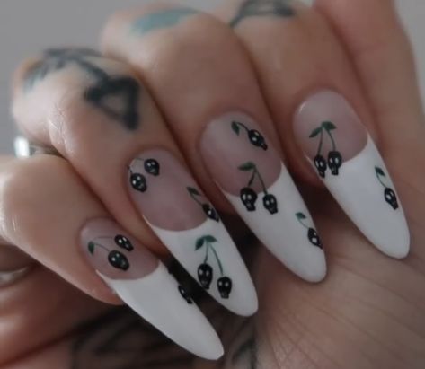 Sami Jefcoate Nails, Sammi Nails, Bruja Nails, Spring Goth Nails, Sammi Jefcoate Nails, Summerween Nails, Sammi Jefcoate, Vday Nails, Witch Nails