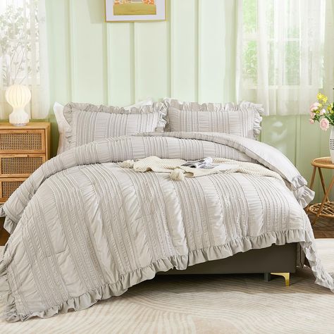 PRICES MAY VARY. [Seersucker Ruffle Design]: Queen comforter featuring a unique seersucker texture with tufted ruffle design.While ensuring a comfortable sleep, add a stylish and simple atmosphere to the bedroom. [Size of Queen Comforter Set]: Grey farmhouse seersucker comforter set include 1 tufted comfoter (90"×90"), 2 tufted pillowcases（20"×28"). Suits for all Seasons. [Soft Bedding Set]: Ruffle comforter made of microfiber, the ultra-soft inner filling and fabric are skin-friendly and breath Textured Comforter, Shabby Chic Comforter, Bedding Grey, Grey Farmhouse, Ruffle Comforter, Comforter Sets Boho, Energy Machine, Boho Bedding Sets, Boho Comforters