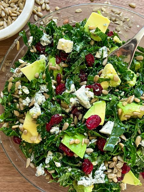 MASSAGED GREENS SALAD Leafy Green Salad Recipes, Salad Variations, Roasted Sunflower Seeds, Greens Salad, Green Lettuce, Leafy Green Salads, Green Salad Recipes, Holiday Eating, Post Holiday