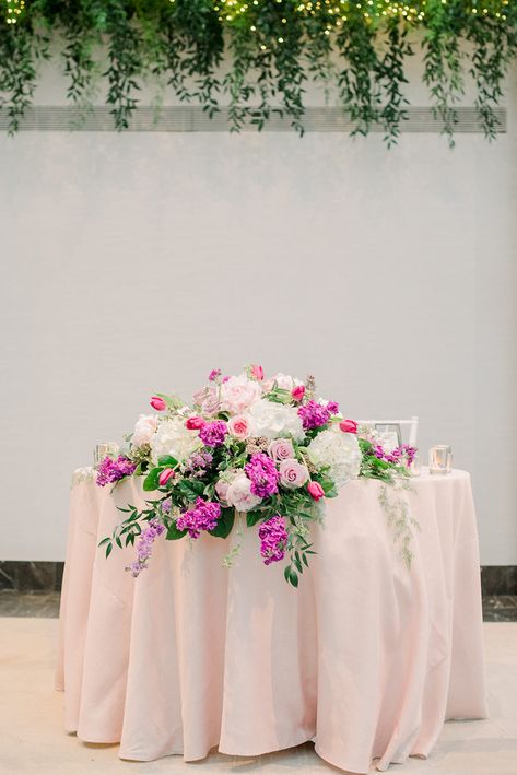 Brides Shoes, Botanic Garden Wedding, Bridal Party Tables, Brooklyn Botanic Garden, Brooklyn Bride, Palm House, View Photography, Table Inspiration, Wedding Top