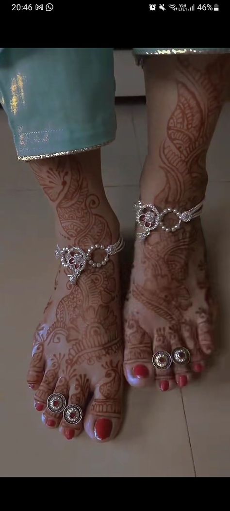 Bichua Design Silver Bridal, New Payal Designs Silver, Toe Rings Silver Indian Bride, Bridal Payal Silver, Silver Anklet Design For Bridal, Silver Payal Design Bridal, Latest Payal Designs Silver, Payal Designs Silver For Bride, Latest Silver Anklet Designs