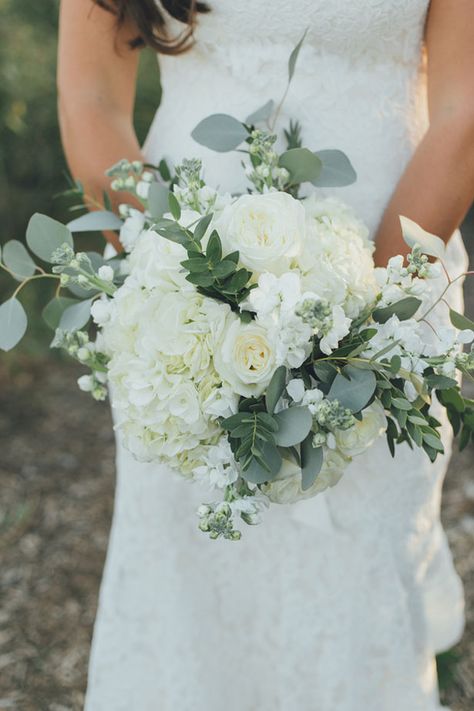 White Hydrangea Bouquet, White Hydrangea Wedding, Hydrangea Bridal Bouquet, Hydrangea Flower Arrangements, Hydrangea Bouquet Wedding, Elegant Wedding Bouquets, Greenery Bouquet, Hydrangea Bouquet, Hydrangeas Wedding