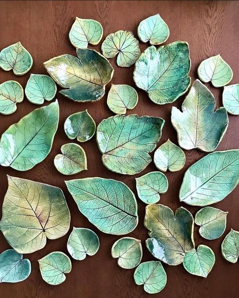 beautiful ceramic leaf plate collections by @r.studio_ceramics ! 🙈😘💚 FOLLOW👉 @loveinpottery for more pottery contents ☕️ ! Credit 📷💚 @r.st… | Instagram Ceramic Leaf, Slab Ceramics, Beginner Pottery, Paper Cutout Art, Pottery Workshop, Pottery Handbuilding, Leaf Bowls, Clay Crafts Air Dry, Ceramic Pieces