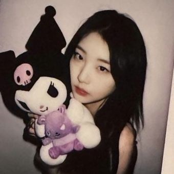 lq yeojin icon loona Loona Core Aesthetic, Kpop Idol Polaroid, Loona Polaroid, Yeojin Aesthetic, Loona Core, Kpop Polaroid, Odd Eyes, Olivia Hye, Gal Pal