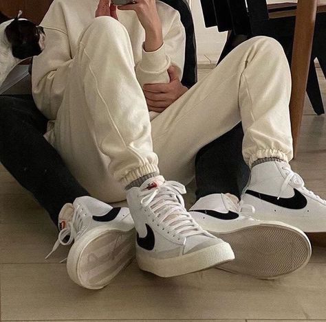 Sneaker Trend, Couple Fits, Matching Couple Outfits, Relationship Goals Pictures, Blazer Mid, Cute Relationship Goals, Nike Blazer, Couple Outfits, Couple Aesthetic