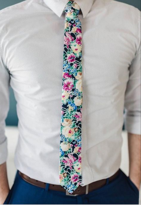 Flowering Kale, Mens Floral Tie, Garden Party Outfit, Floral Ties, Neck Tie Knots, Formal Men, Floral Necktie, Flower Tie, Mens Attire