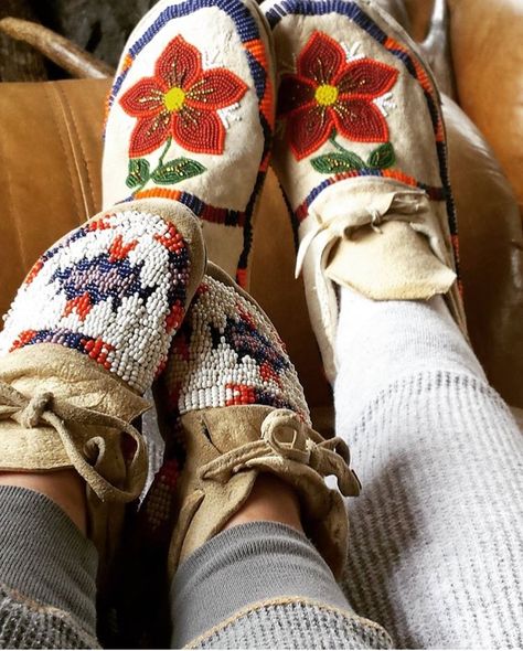 Beaded Native American moccasins & long johns Canadian Indigenous, Culture Vulture, Native American Moccasins, Long Johns, Indigenous Art, Close Up Photos, Vintage Textiles, Moccasins, Small Gifts