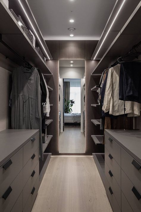 Wall Millwork, Dream Closet Design, Walk In Closet Design, Walking Closet, Closet Design Layout, Luxury Closets Design, Modern Closet, Wardrobe Interior Design, Closet Layout