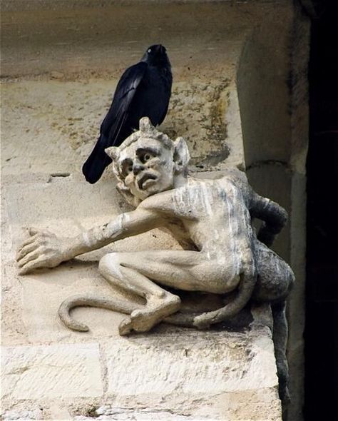 Gothic Gargoyles, Arte Alien, Ange Demon, Old Churches, Gothic Architecture, Angels And Demons, Le Lot, Sculptures & Statues, Fantastic Beasts