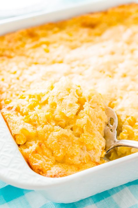 Cheesy Corn Casserole is an easy, no-effort side dish made with just 6 ingredients and ready for the oven in just 5 minutes! Baked Creamed Corn, Baked Creamed Corn Casserole, Easy Corn Casserole Recipe, Creamed Corn Casserole, Creamed Corn Casserole Recipe, Sweet Corn Casserole, Cheesy Corn Casserole, Creamy Corn Casserole, Easy Corn Casserole