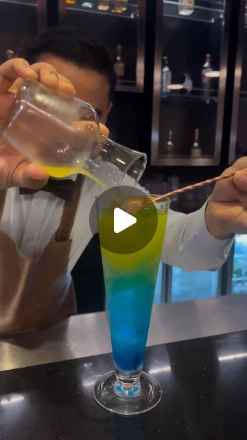 Romail Jackson Arshad Sohail on Instagram: "This beautiful layered Cocktail 🍹, the Green Screwdriver.🌈 it's delicious and easy to make with blue Curacao, seven-up, Vodka & orange 🍊  juice 😉. 👉Subscribe to my YouTube Channel 👉Follow me on TikTok . . . . . . . . . . . . . . . . . . . . Green screwdriver 🍹 . . . . . . . . . . . . . . . . . . #cocktail #cocktails #bar #bartender #bartenders #bartenderlife #enjoy #enjoylife #happy #happyday #party #event #delicious #restaurant #drink #drinks #club #weekend #dayoff #dubai #dubailife #fyp #foryou #foryoupage #viral #viralvideos #romisohail #romibartender" Blue And Green Cocktails, Drink Recipes With Blue Curacao, Drinks Using Blue Curacao, Blue Curacao Cocktails, Screwdriver Drink, Drinks With Blue Curacao, Vodka And Blue Curacao Drinks, Cocktails With Blue Curacao, Screwdriver Cocktail