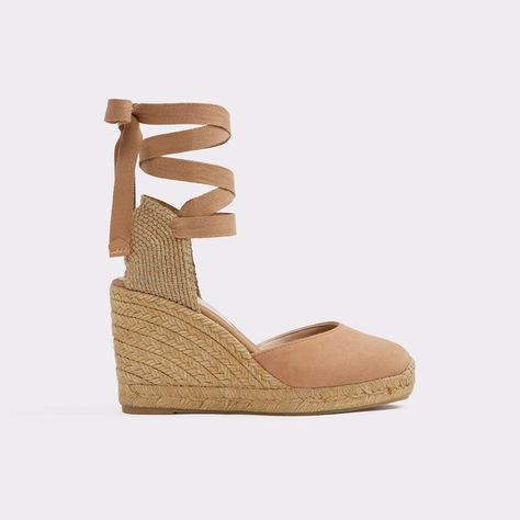 Muschett Weekend dress or weekday casual? Well according to this ribbon-tie espadrille wedge, they're styled the same. Versatile and forever on-trend, you'll want to wear them everyday for work and play! How To Wear Espadrilles, Cute Womens Shoes, Wedge Espadrilles, Women's Espadrilles, Wedges Style, Aldo Shoes, Shoes Brand, Womens Wedges, Girls Wear