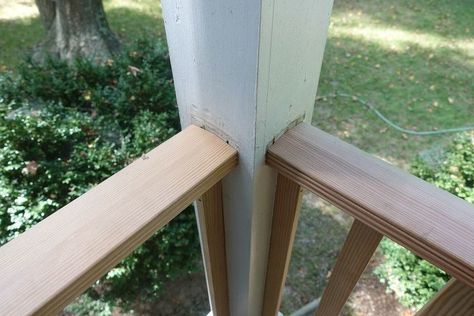 Porch Railing Update Diy, Replace Porch Railing, Porch Without Railing, Porch Railing Diy, Old Front Porch, Porch Banister, Front Porch Stairs, Outdoor Railing, Front Porch Railings