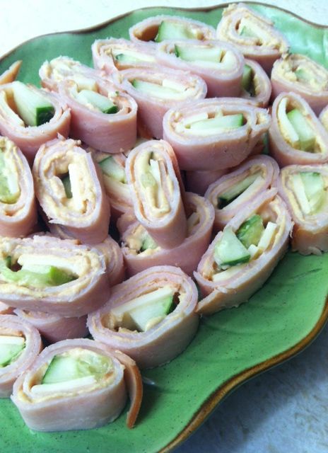 Turkey Cucumber Roll Ups, Turkey Roll Ups Healthy, Hummus And Cucumber, Hummus Cucumber, Veggie Roll Ups, Cucumber Roll Ups, Easy Italian Meatballs, Work Snacks, Turkey Roll