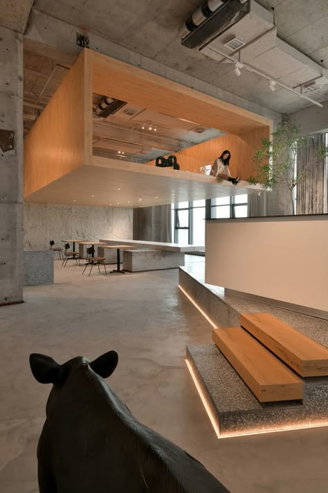 Concrete Interiors, Wood And Concrete, Arch Interior, Wood Interiors, Office Interior Design, Commercial Interiors, Retail Design, 인테리어 디자인, Open Space