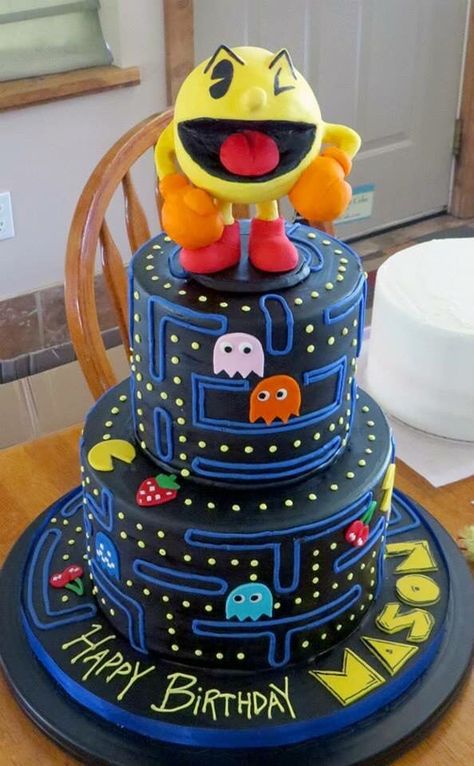 Pacman Birthday, Pac Man Cake, Arcade Birthday Parties, Pac Man Party, Arcade Party, Video Game Cakes, Man Cake, Cake Designs Images, Gateaux Cake