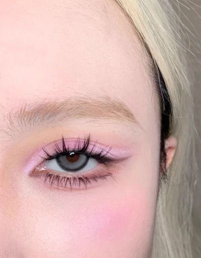 Source: julieterbang
#eyeshadow
#pink
#kawaii
#cute
#kawaiicore
#makeup
#kawaii makeup
#pink aesthetic
#pinkcore
#cute aesthetic
#pink makeup Eyeshadow For School, Aesthetic Pink Makeup, Makeup Pink Aesthetic, Douyin Makeup Look, Aesthetic Eye Makeup, Disco Makeup, Makeup Kawaii, Eyeshadow Pink, Aesthetic Eye