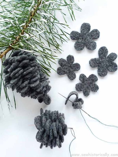 Felt Pine Tree Pattern, How To Make Wool Pinecones, Felt Pinecones Diy, Felt Pinecone Template, Wool Projects Diy, Natural Christmas Ornaments Diy, Felt Pinecone, Wool Wreath, Natural Christmas Ornaments