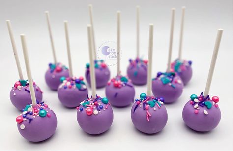 Descendants Cake Pops, Encanto Candy Table, Encanto Cake Pops, Encanto Treats, Descendants Cake, Encanto Theme, Alien Cake, Encanto Cake, Encanto Birthday