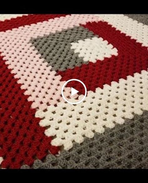 The Granny Log Cabin Blanket Crochet Tutorial Log Cabin Blanket, Crochet Granny Square Baby Blanket, Free Crochet Tutorials, Cabin Blanket, Granny Square Baby Blanket, Baby Blanket Tutorial, Crochet Granny Square Tutorial, Granny Square Tutorial, Crochet Placemat Patterns